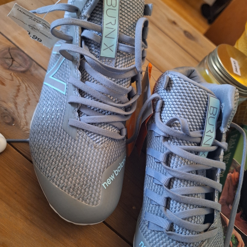 New Balance BURNX LaCrosse Cleat size 5